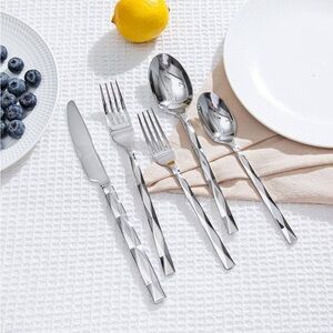 Kingstone Silverware Set (service for 8)